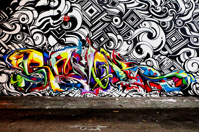 Обиженные граффити-художники подали в суд на Роберто Кавалли (фото 1)