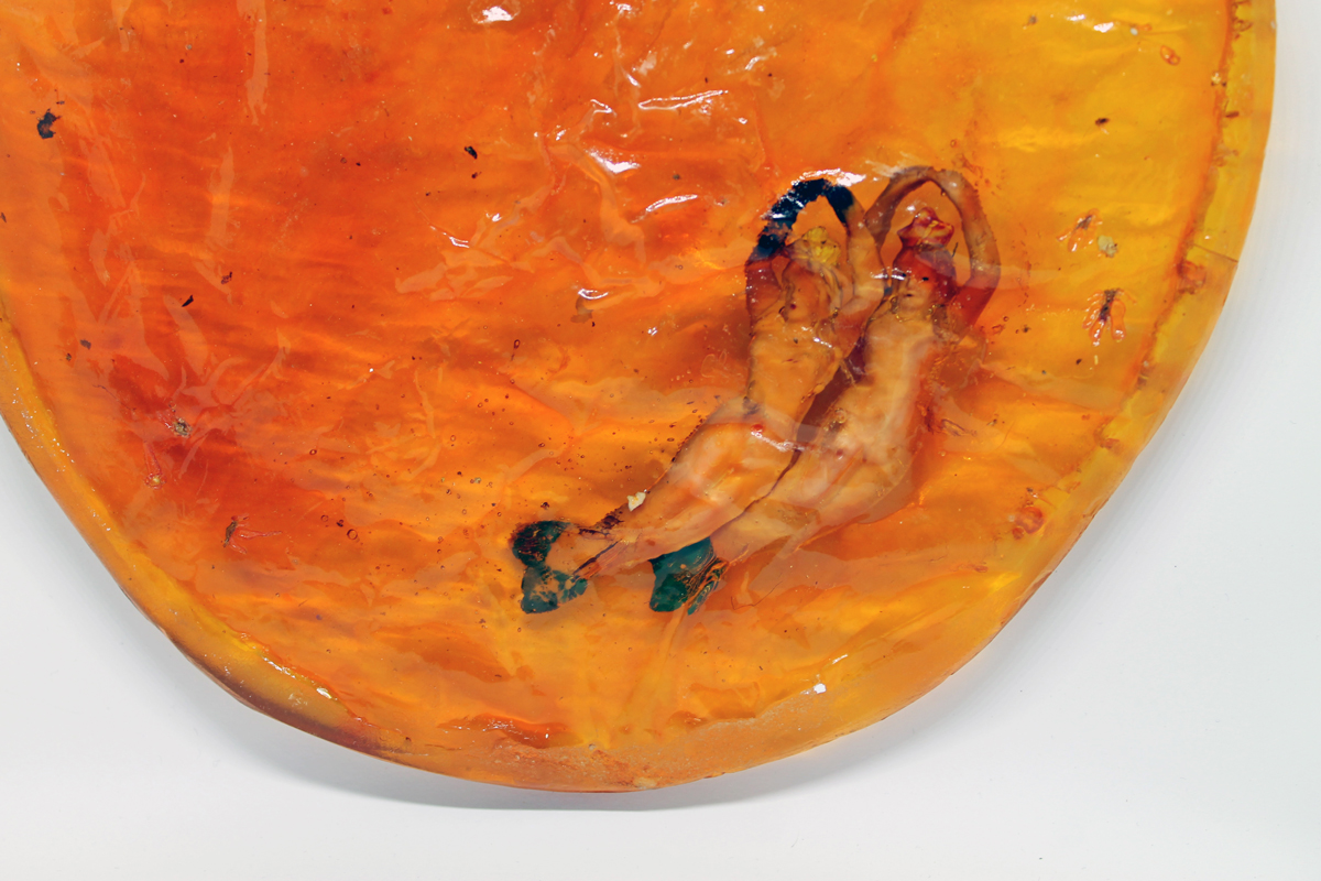 Художница Маяна Насыбуллова: «Я запихала советскую куклу в голову сушеной рыбы» (фото 13)
