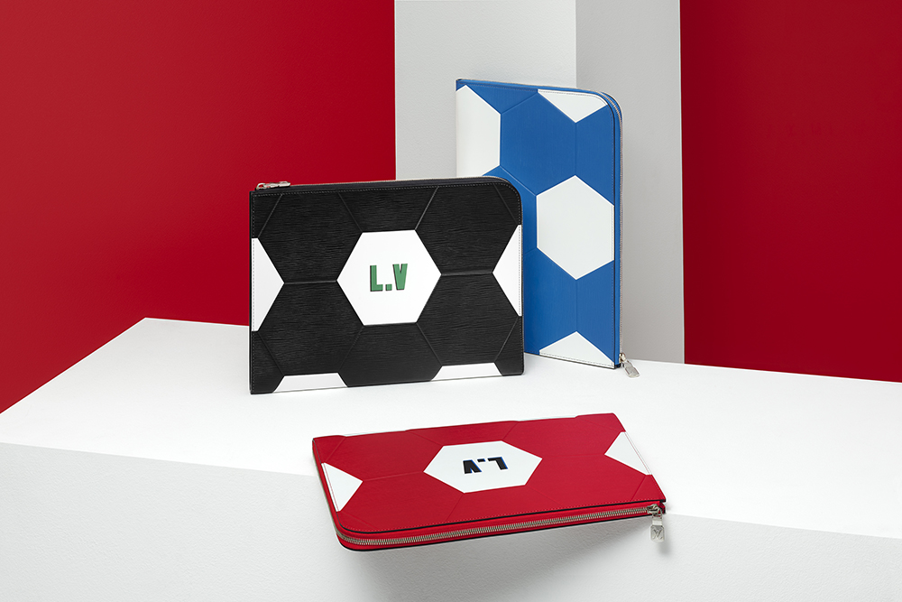 Louis Vuitton выпустил «футбольную» капсульную коллекцию (фото 4)