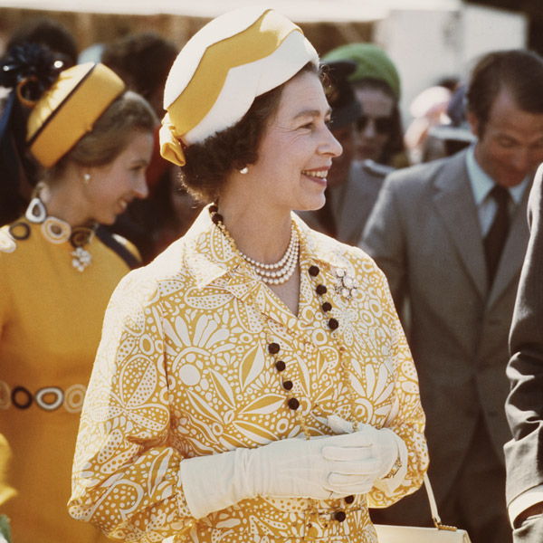 Культовый образ: Елизавета II и королевский дресс-код (фото 3)