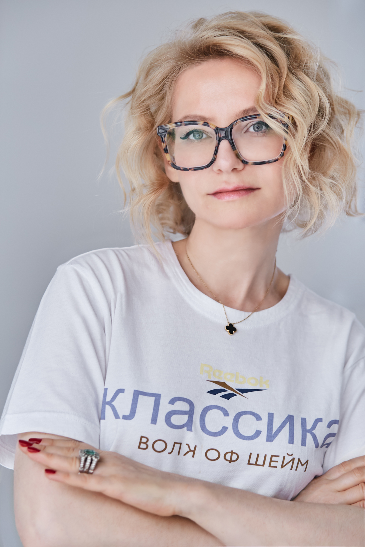 Эвелина Хромченко: как правильно выбрать тельняшку и с чем ее носить