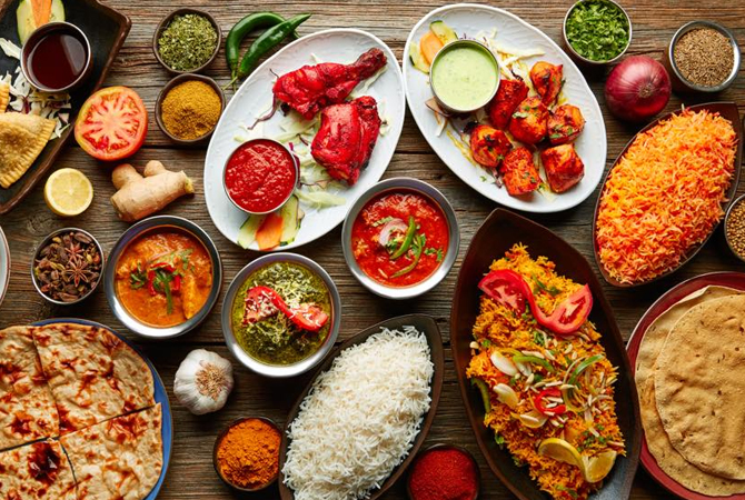 Новые рестораны: бизнес-ланч по-индийски, кровь моллюска и фестиваль тартаров (фото 1)