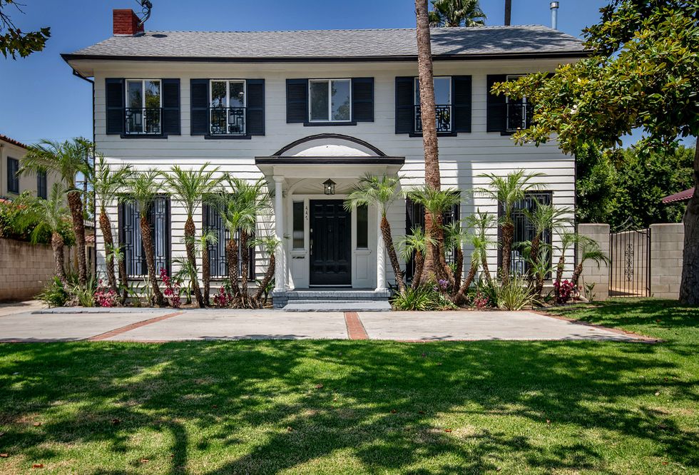 Дом в Лос-Анджелесе, где жила Меган Маркл, выставлен на продажу (фото 1)