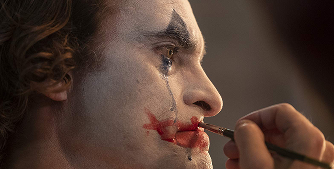 Глазами клоуна: Анзор Канкулов — о том, как «Джокер» учит нас нормальной ненормальности (фото 15)