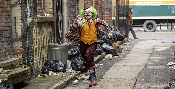 Глазами клоуна: Анзор Канкулов — о том, как «Джокер» учит нас нормальной ненормальности (фото 16)