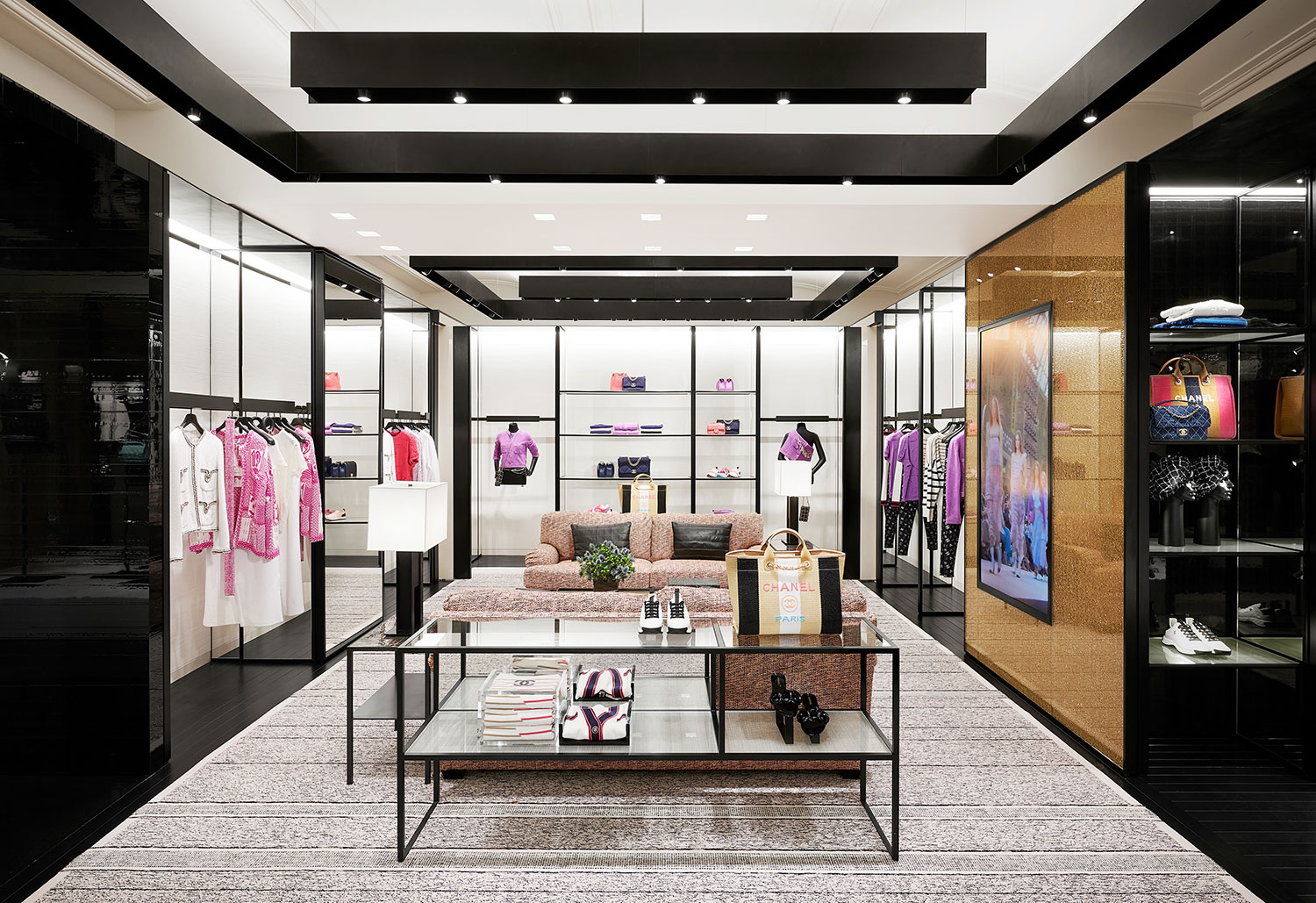 Chanel открыл бутик в ГУМе (фото 5)