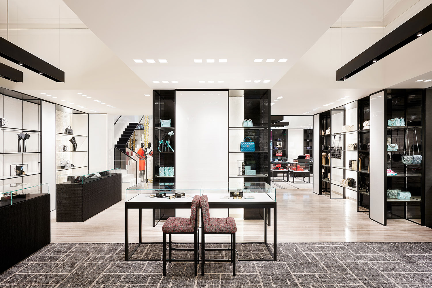 Chanel открыл бутик в ГУМе (фото 7)