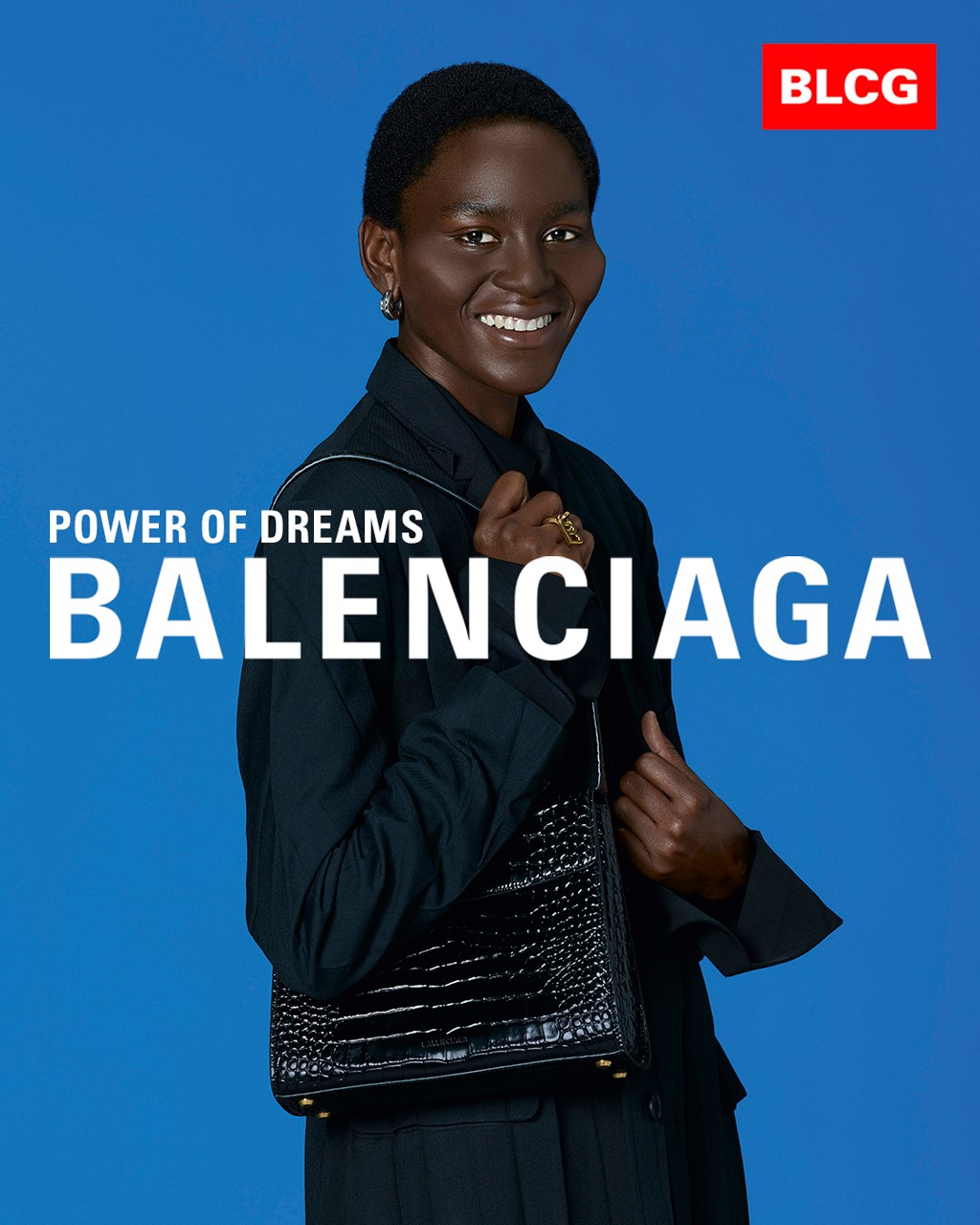 «Сила мечт» и «мысли масштабно»: Balenciaga выпустил кампанию с вдохновляющими надписями (фото 6)