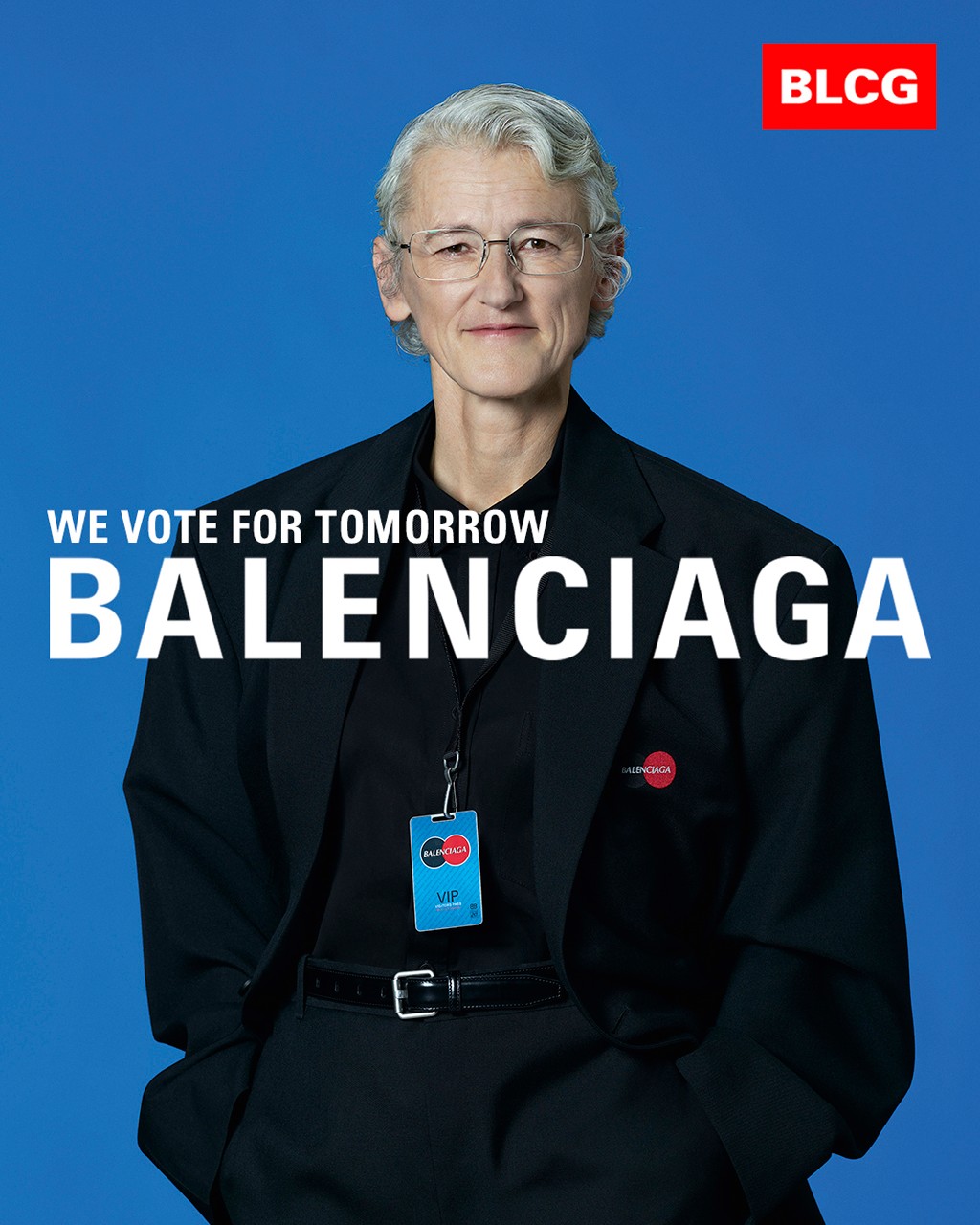 «Сила мечт» и «мысли масштабно»: Balenciaga выпустил кампанию с вдохновляющими надписями (фото 16)