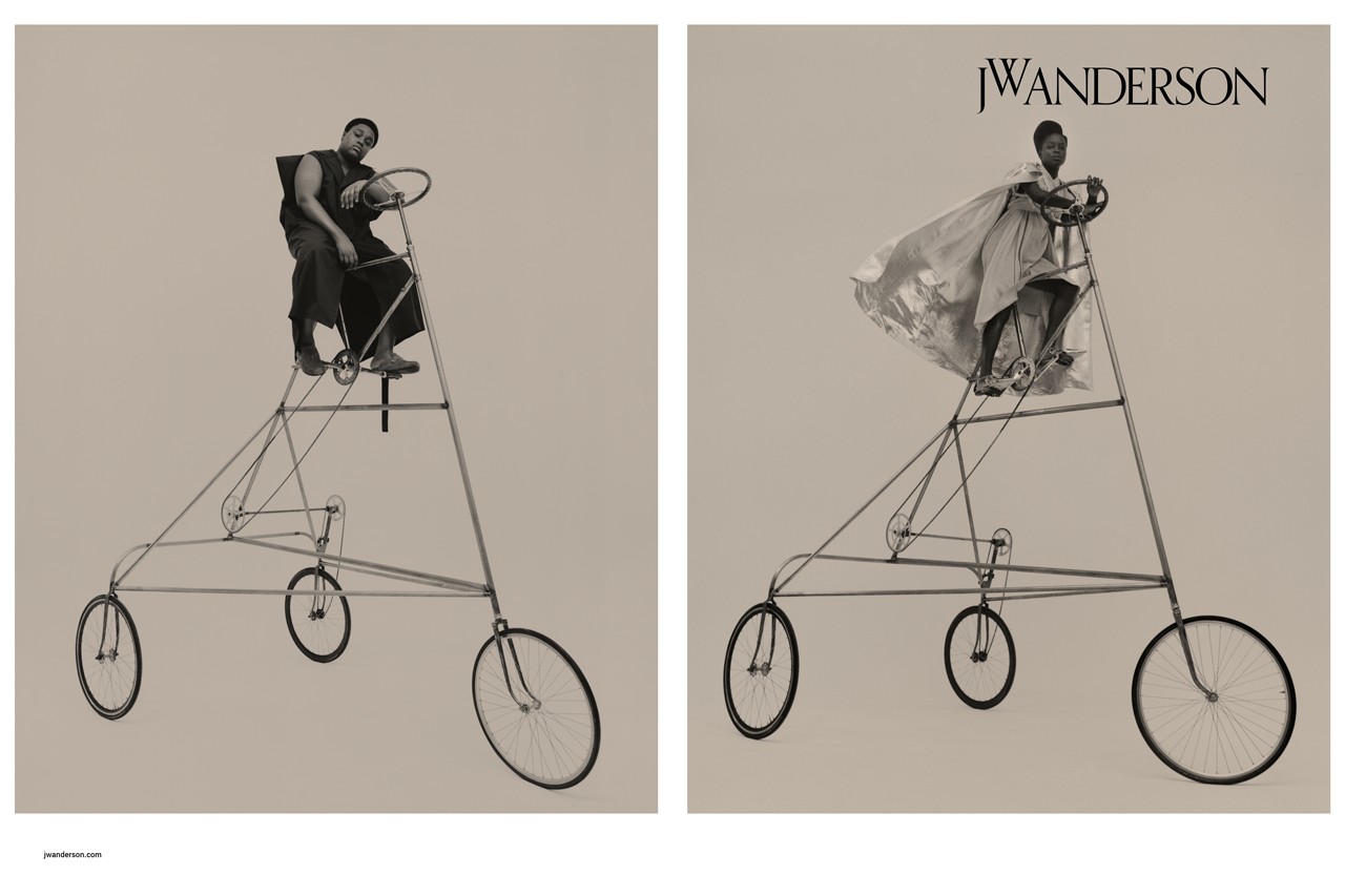 Модели прыгают со скакалкой в новой кампании J.W. Anderson (фото 3)