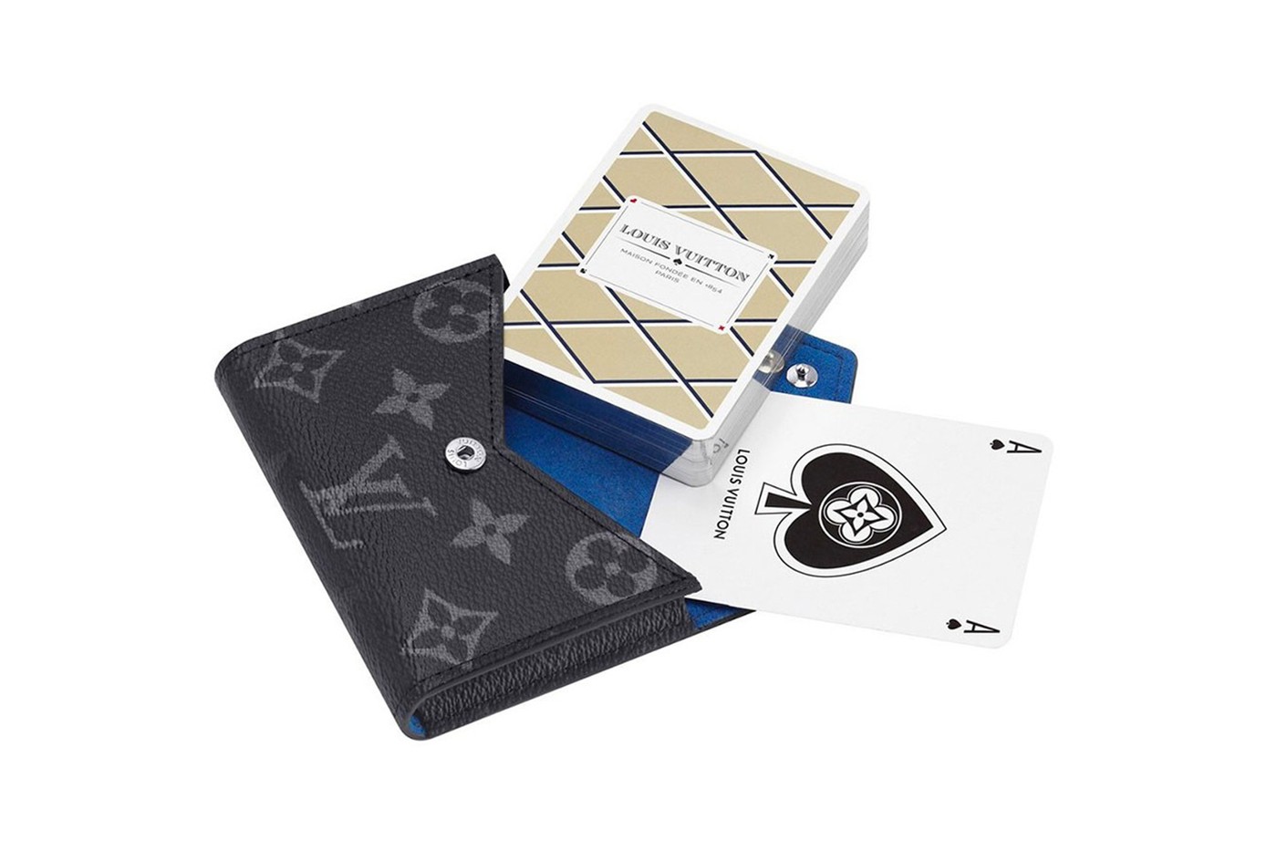 Louis Vuitton выпустил скакалку и игральные карты с монограммами (фото 3)