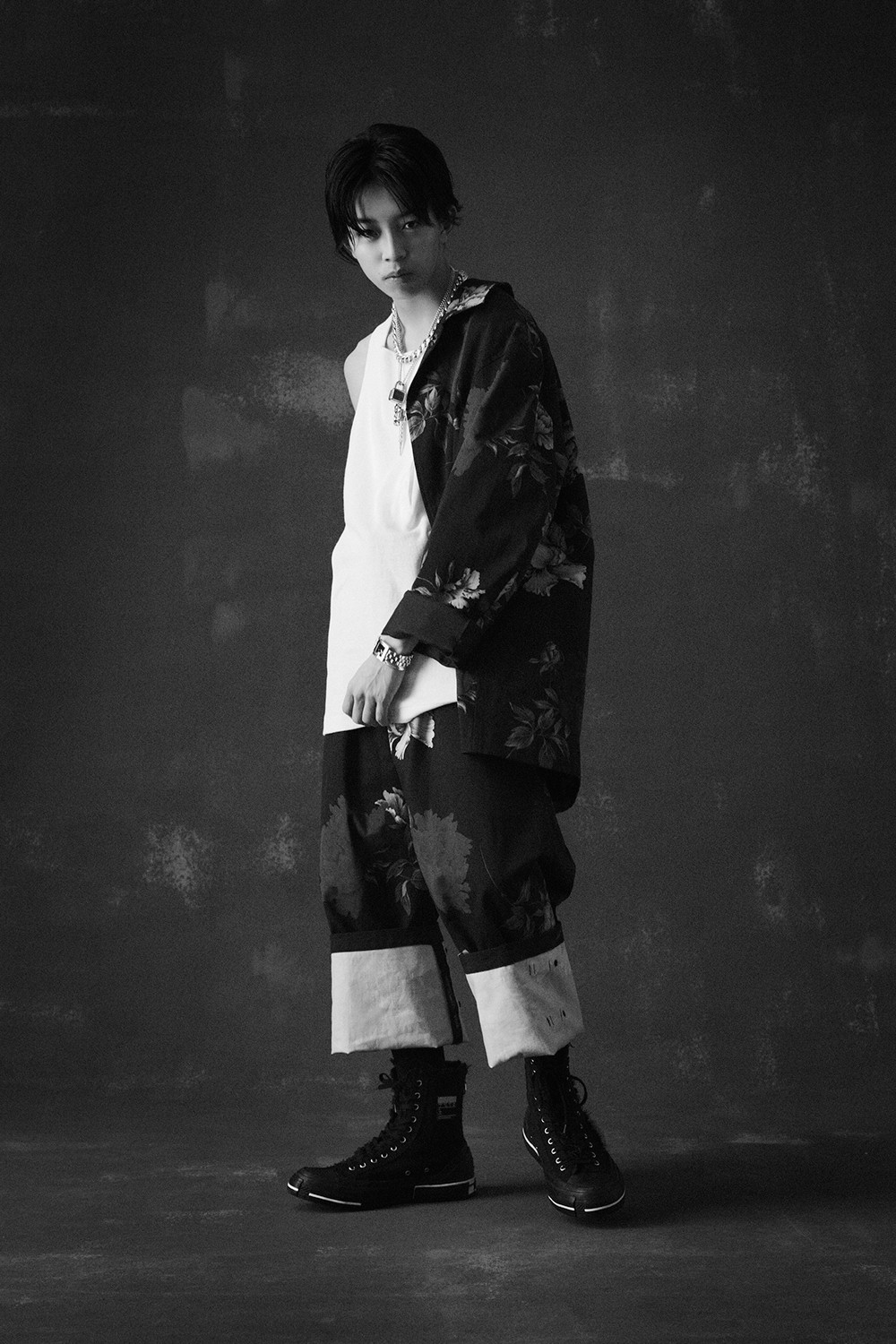 Yohji Yamamoto перевыпустил ключевые модели из летней коллекции 1996 года (фото 8)