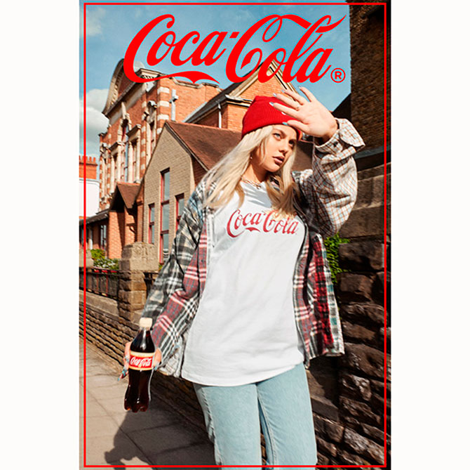 Coca‑Cola выпустила лимитированную коллекцию одежды с Х5 Retail Group (фото 2)