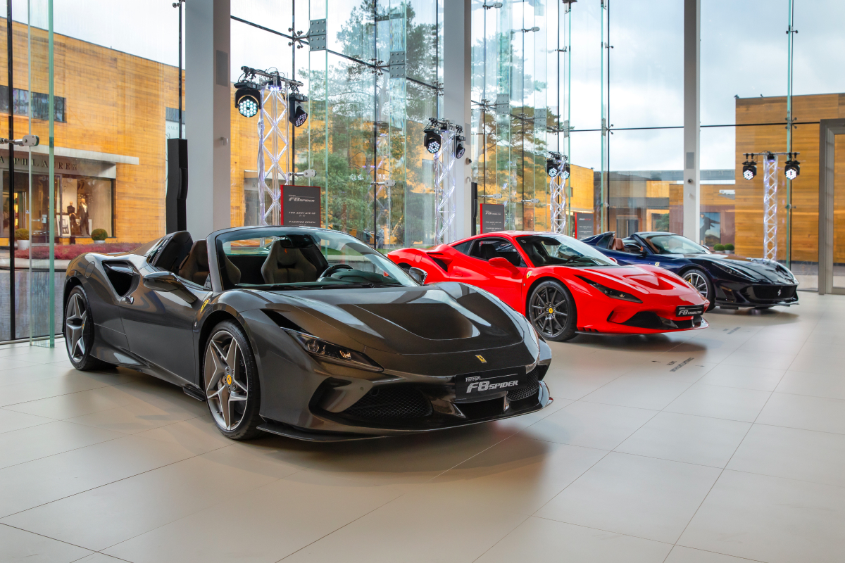 Ferrari представила в Москве новые автомобили Roma 2+, F8 Tributo и F8 Spider (фото 3)