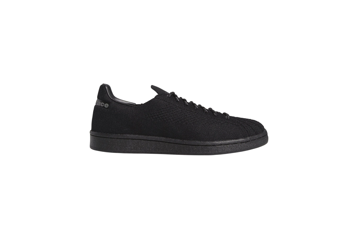 Фаррелл Уильямс и adidas выпустили полностью черную коллекцию одежды и обуви (фото 9)