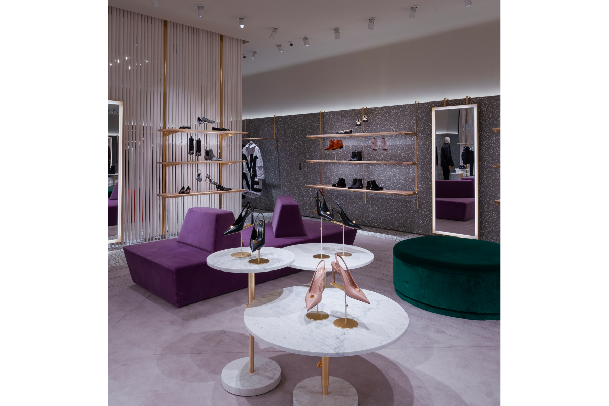 В «Барвихе Luxury Village» открылся обновленный бутик Valentino (фото 6)