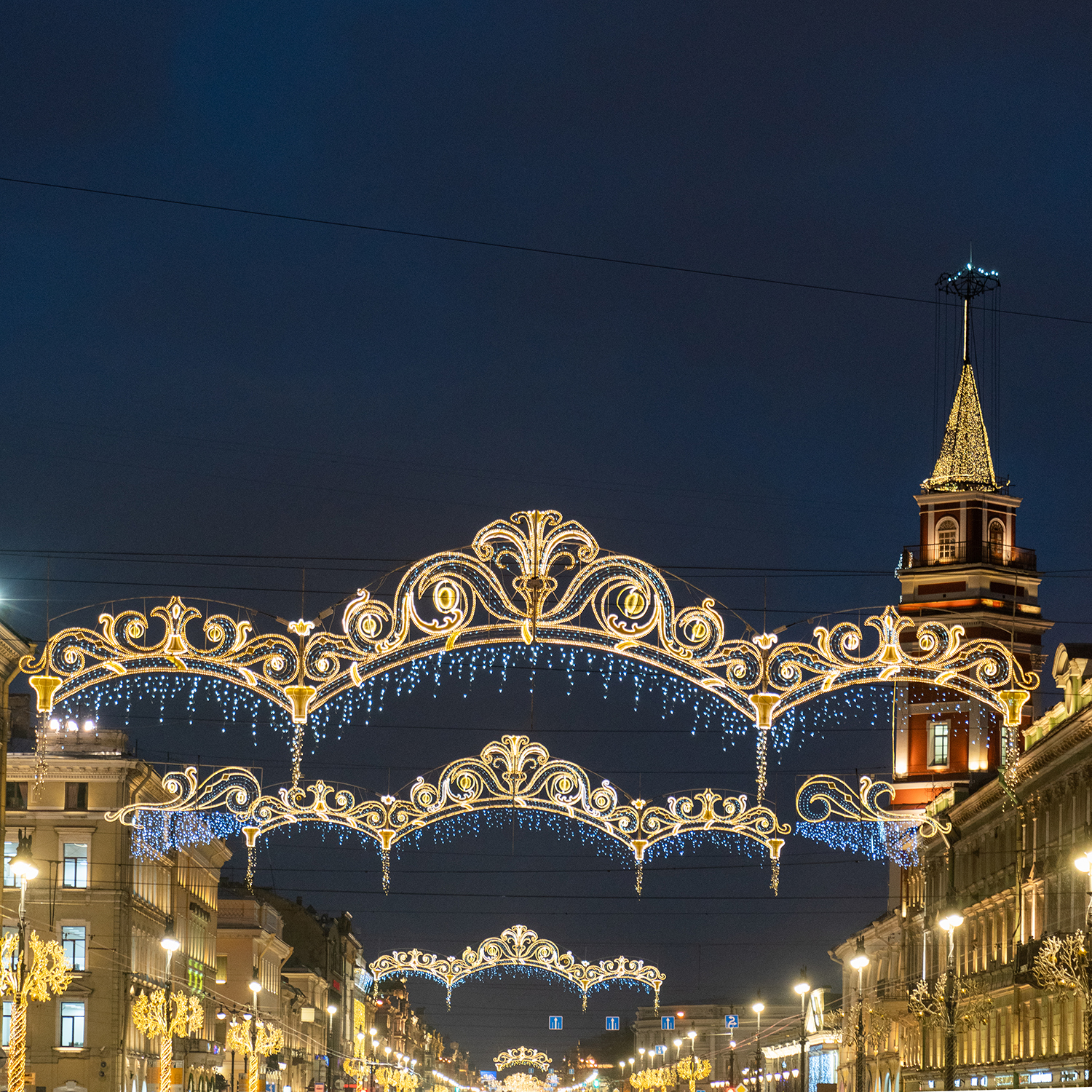 Как «Гранд Отель Европа» готовится к новогодним праздникам (фото 5)
