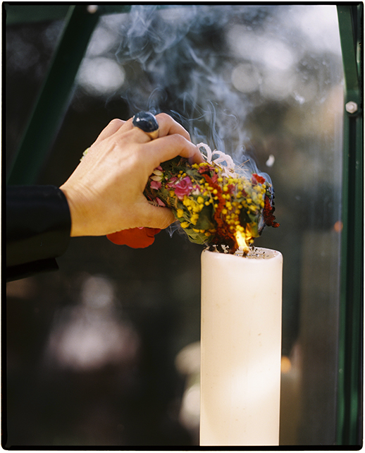 Uterqüe создал цветочные ритуалы в честь Дня святого Валентина (фото 1)