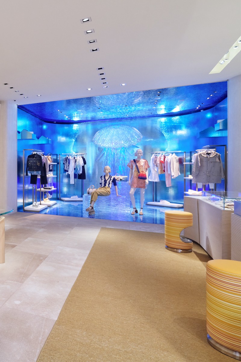 Louis Vuitton открывает инновационный флагманский магазин в Токио (фото 5)