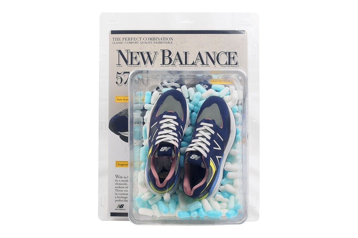 New Balance упаковал новые кроссовки как экшн-фигурки из 1980-х | BURO.
