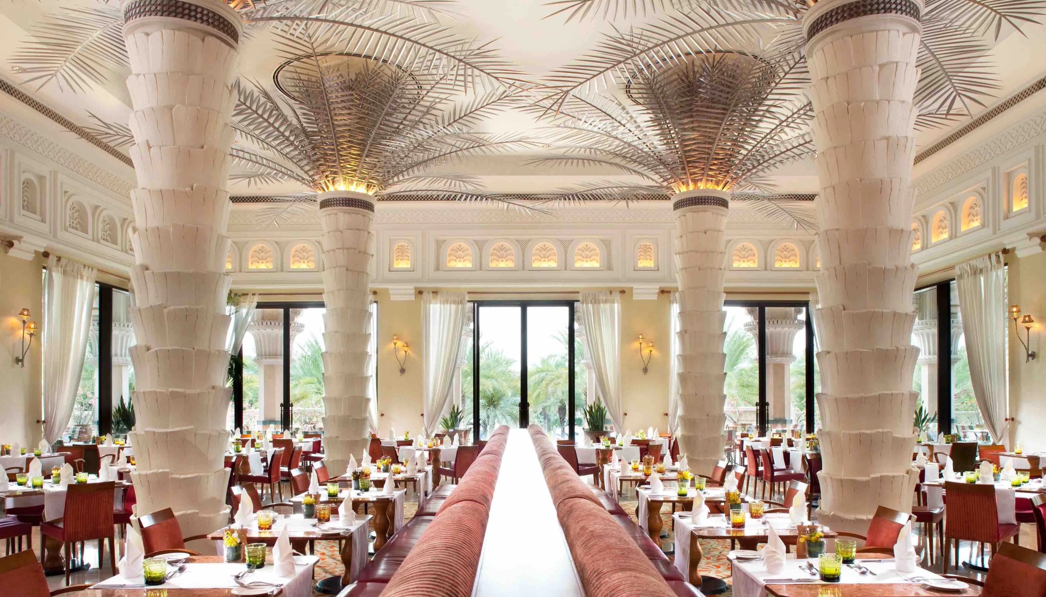 9 ресторанов, где можно пообедать или поужинать в Дубае (фото 3)