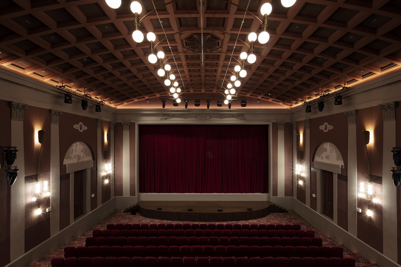 Кинотеатр «Художественный» откроется после реставрации 9 апреля (фото 4)