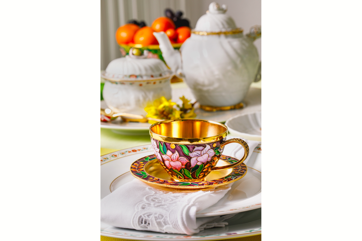 «Дом фарфора» и «Русские самоцветы» представили съемку с весенними сервировками стола (фото 5)