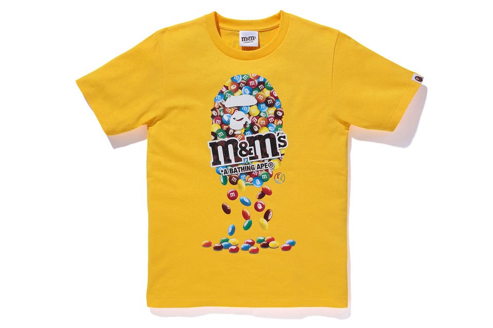 Bape представил капсульную коллекцию футболок с M&M's (фото 1)