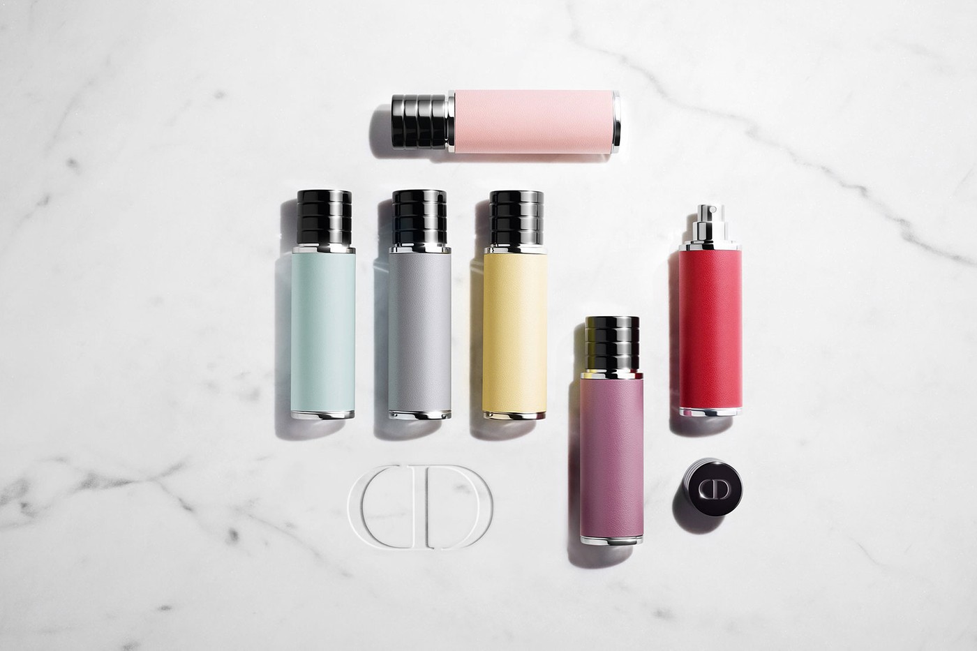 Dior выпустил коллекцию многоразовых флаконов для ароматов (фото 2)