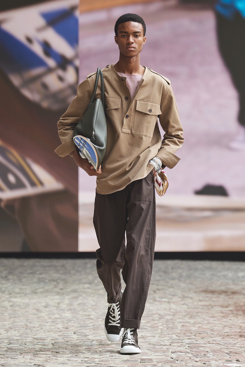 Hermès выпустил классическую сумку Bolide с доской для скейтборда (фото 2)