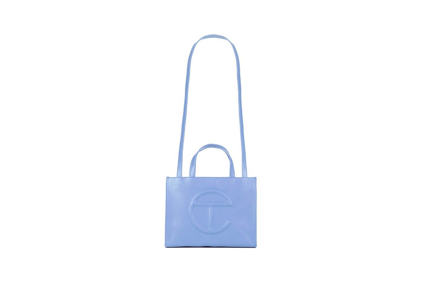 Бренд Telfar выпустил сумку-шопер нежно-голубого оттенка (фото 1)