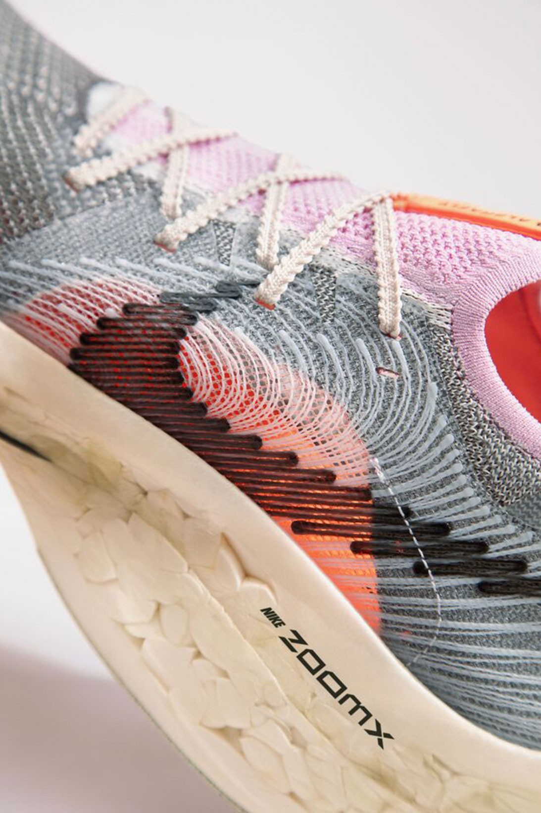 Nike выпустил свою самую экологичную модель кроссовок (фото 4)