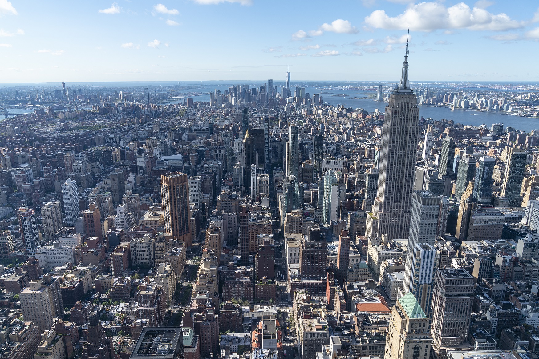 В Нью-Йорке открылась смотровая площадка на высоте более 300 метров (фото 1)