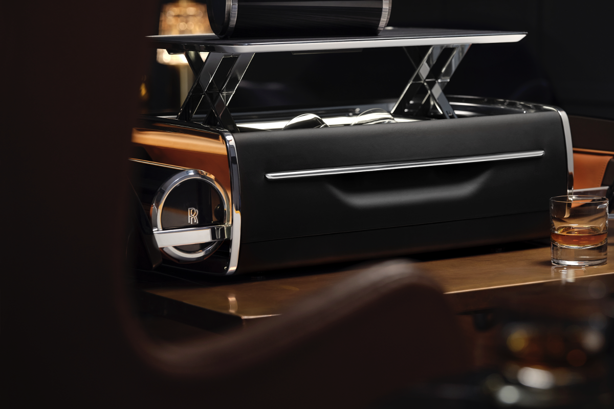 Rolls-Royce представил новый аксессуар из линии Connoisseur's Collection (фото 1)