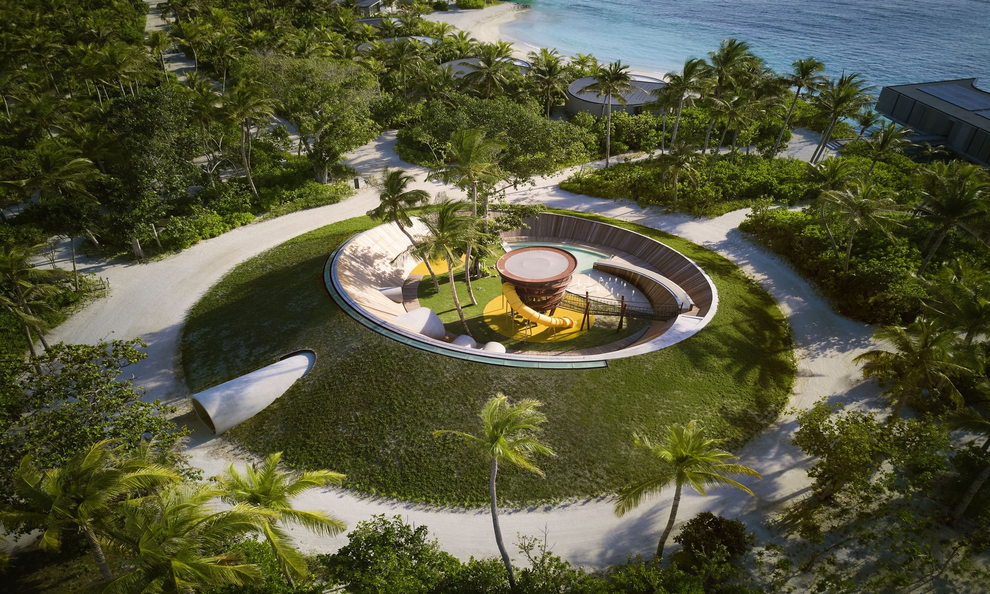 Все еще в поисках идеального места для отдыха? Мы нашли его – The Ritz-Carlton Maldives (фото 17)