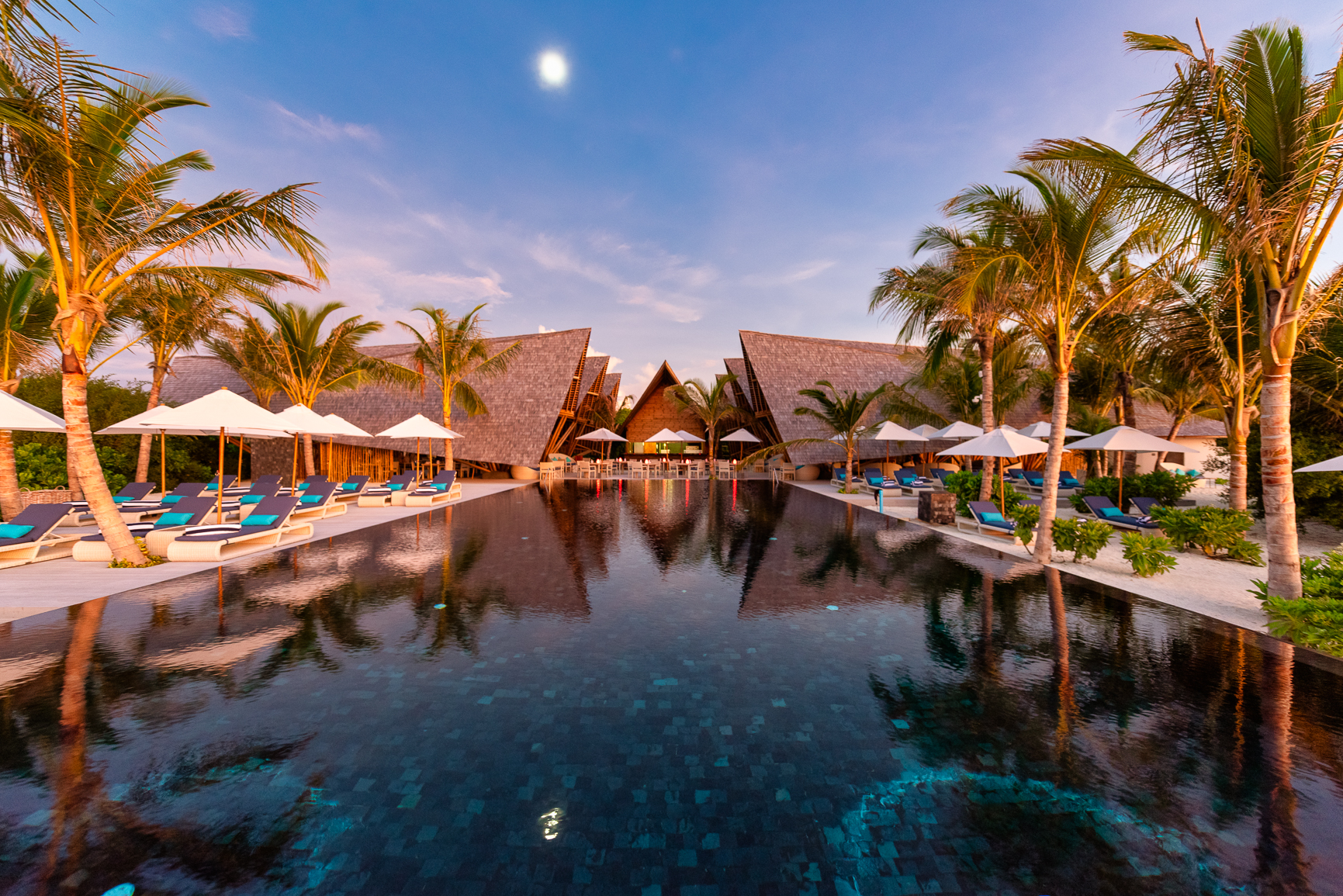 Курорт для тех, кто жаждет перемен, — Mövenpick Resort Kuredhivaru Maldives (фото 5)