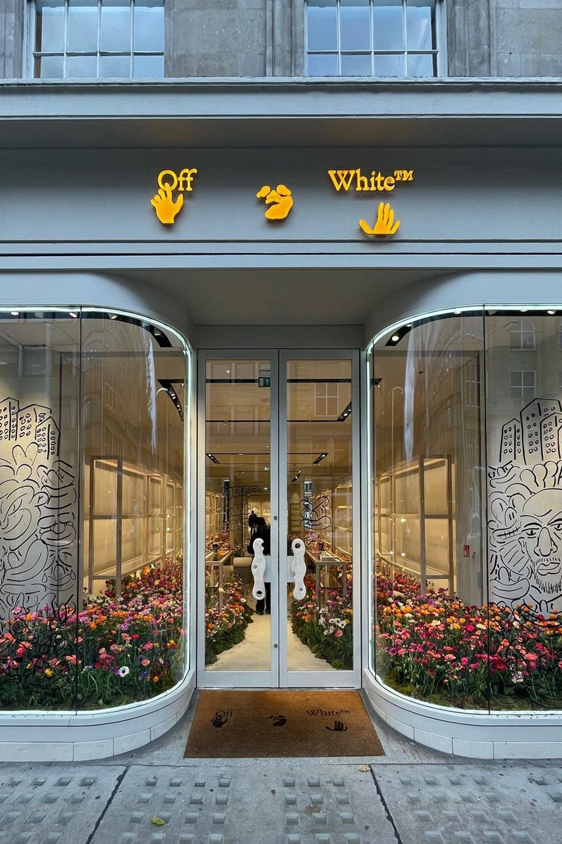 Off-White создал цветочные инсталляции в память о Вирджиле Абло (фото 2)