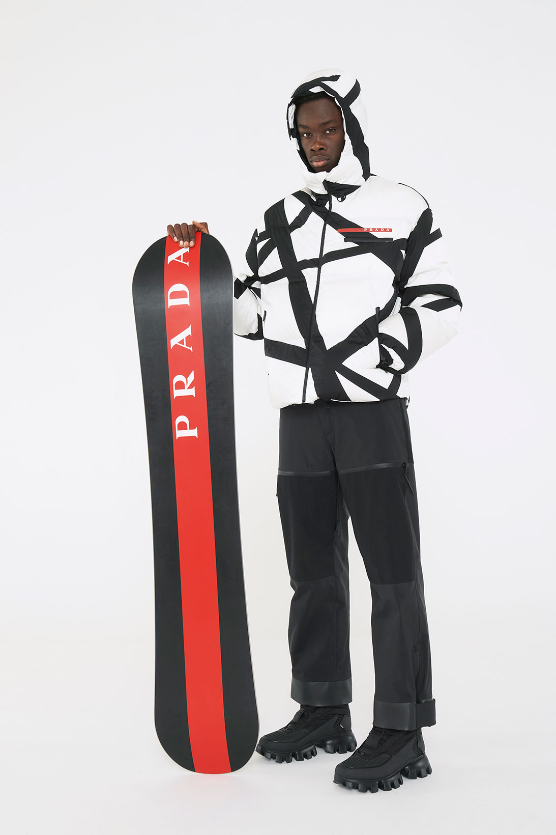 Prada выпустил экологичную капсулу для горнолыжного спорта (фото 1)
