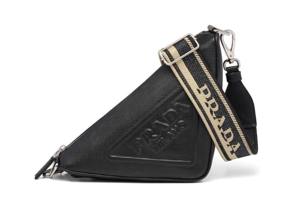 Prada представил коллекцию сумок Triangle (фото 6)