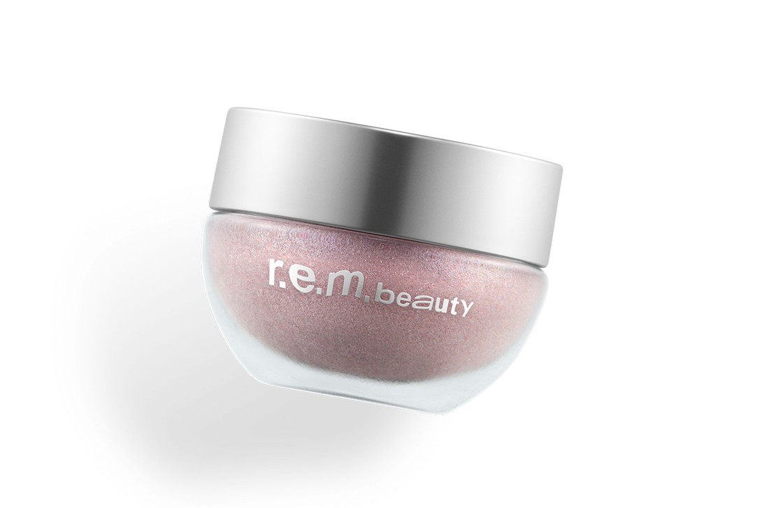 Ариана Гранде представила вторую капсулу своего бренда R.E.M. Beauty (фото 2)