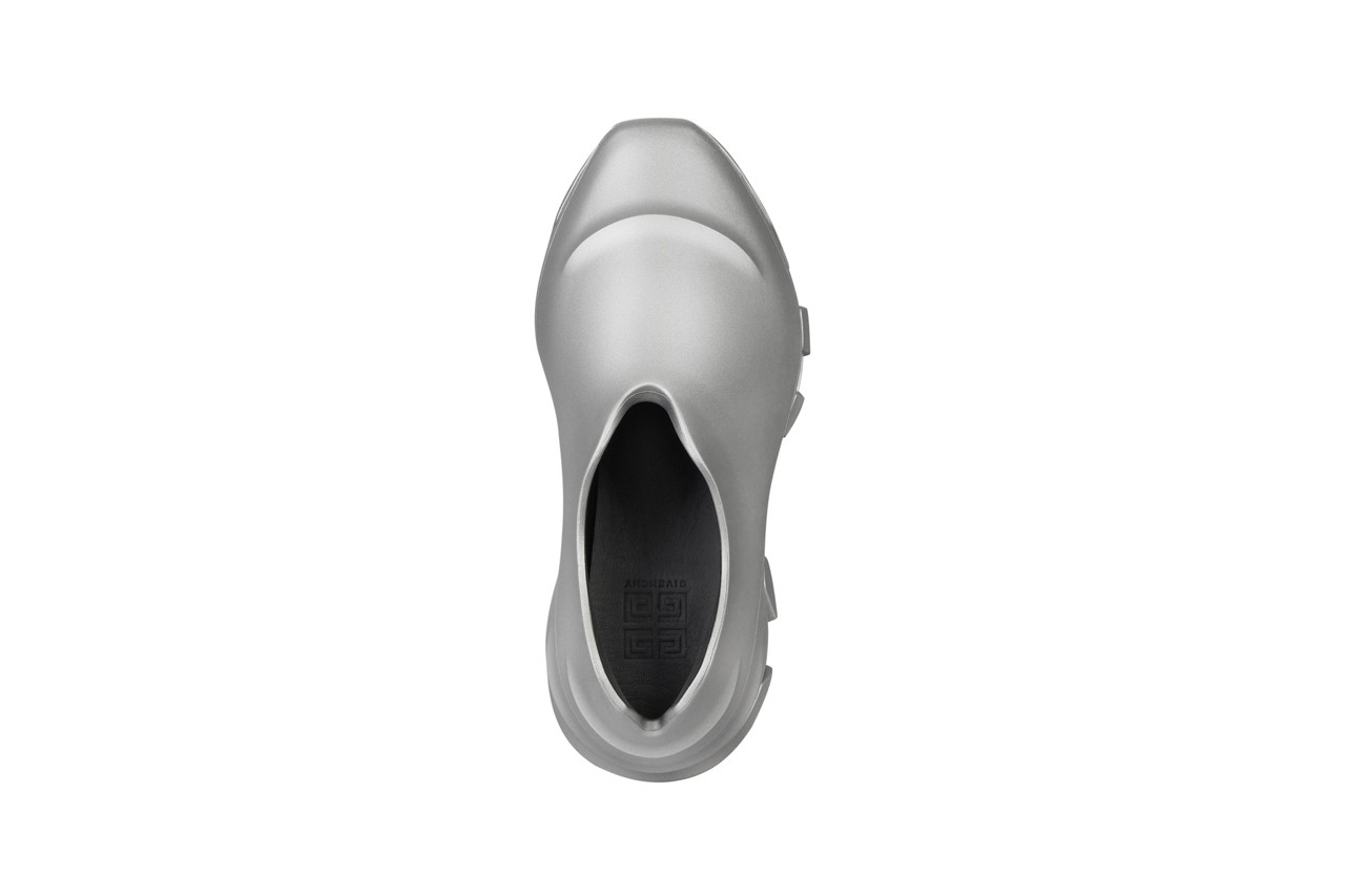 Givenchy выпустил обновленный дизайн кроссовок Monumental Mallow (фото 2)