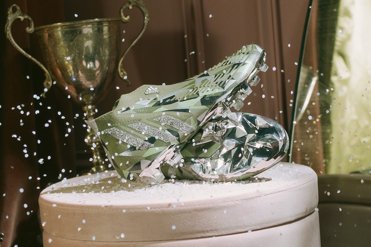 adidas показал лимитированную коллекцию кроссовок с кристаллами Swarovski (фото 3)