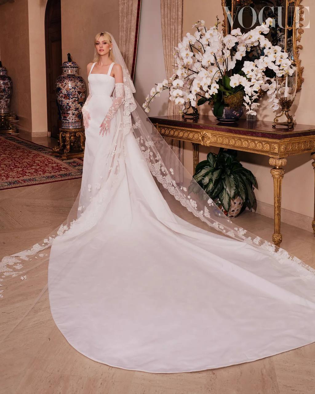 Пьерпаоло Пиччоли создал платье для свадьбы Николы Пельтц и Бруклина Бекхэма (фото 1)