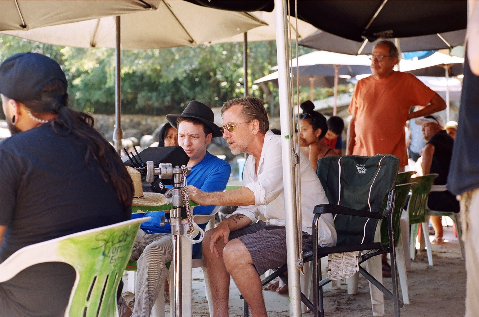 Камю и мексиканские пляжи: зачем смотреть фильм «Закат» с Тимом Ротом и Шарлоттой Генсбур (фото 7)