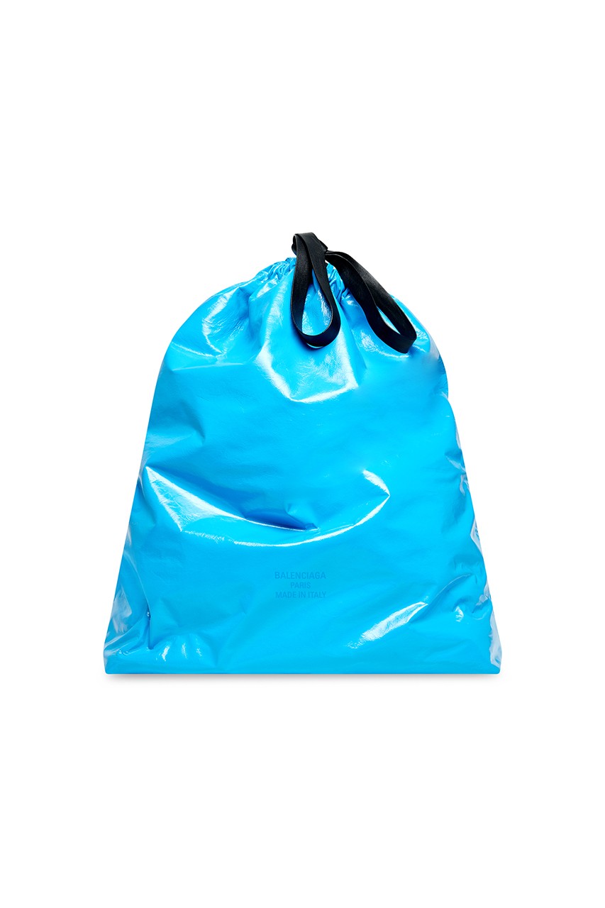 Balenciaga выпустил сумку в форме мешка для мусора за 1 790 долларов (фото 3)