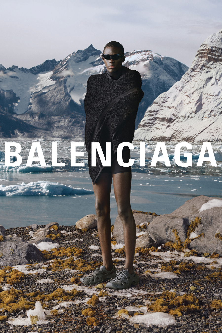Ким Кардашьян снялась в зимней кампании Balenciaga (фото 8)