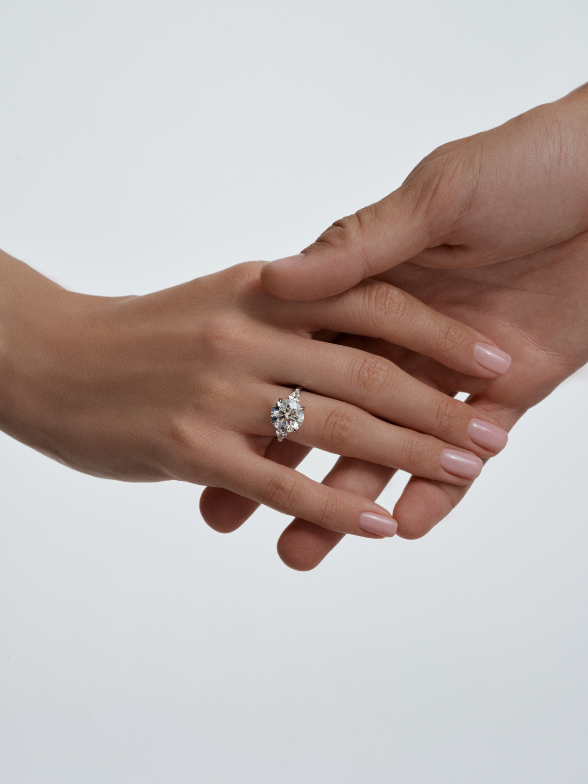 Alrosa Diamonds выпустила новую помолвочную коллекцию с бриллиантами (фото 5)