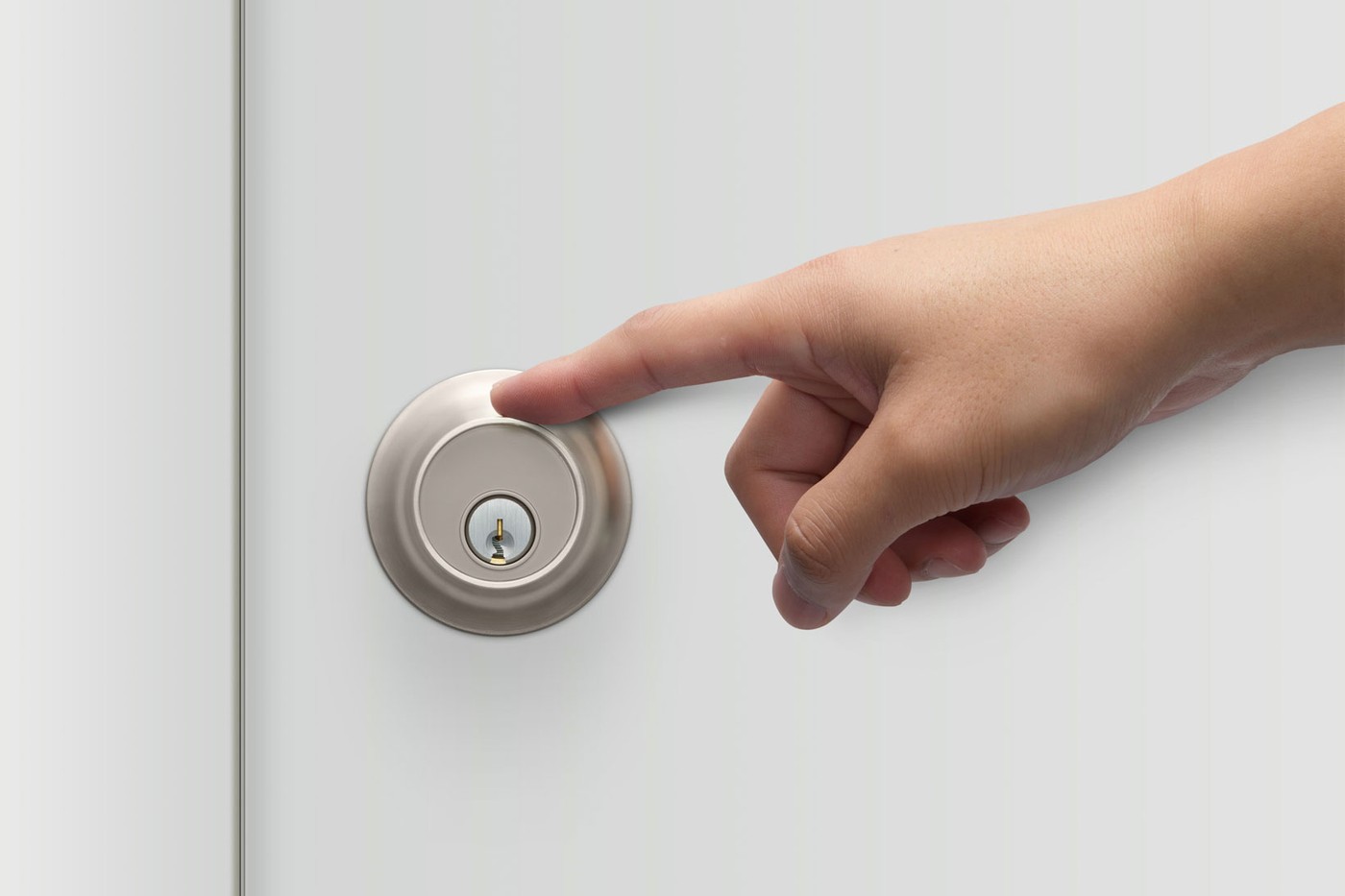 Apple представила «умный» дверной замок (фото 2)