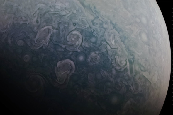 NASA сделало детальные снимки Юпитера и его спутника Ио (фото 2)