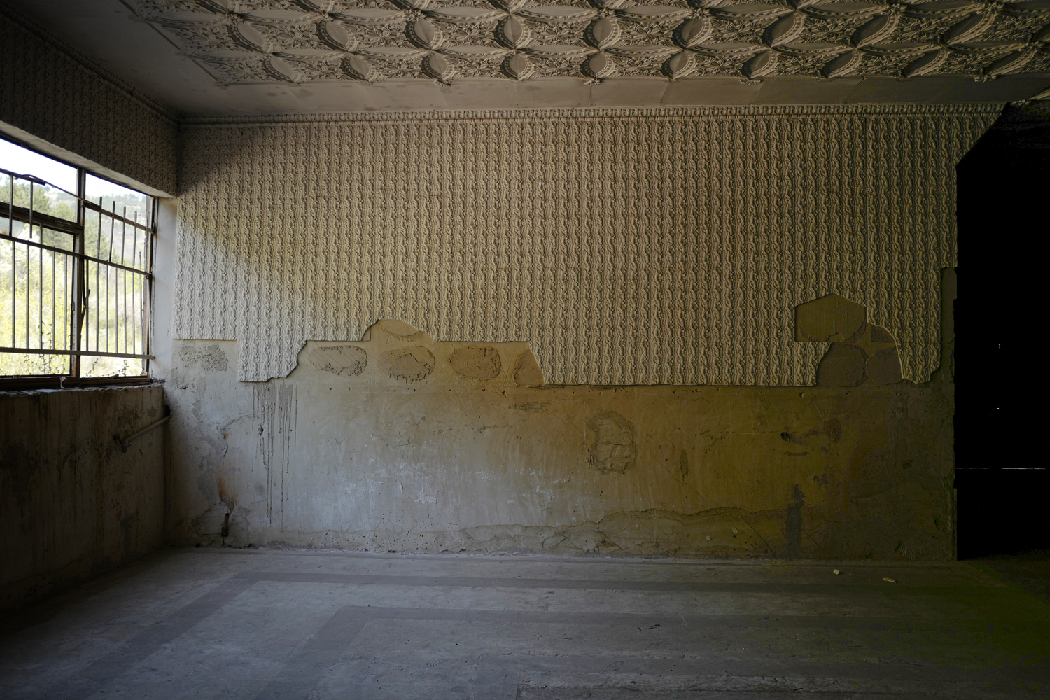 Карифабрика в Дилижане: кто, как и зачем превращает здание старой швейной фабрики в современное культурное пространство (фото 6)